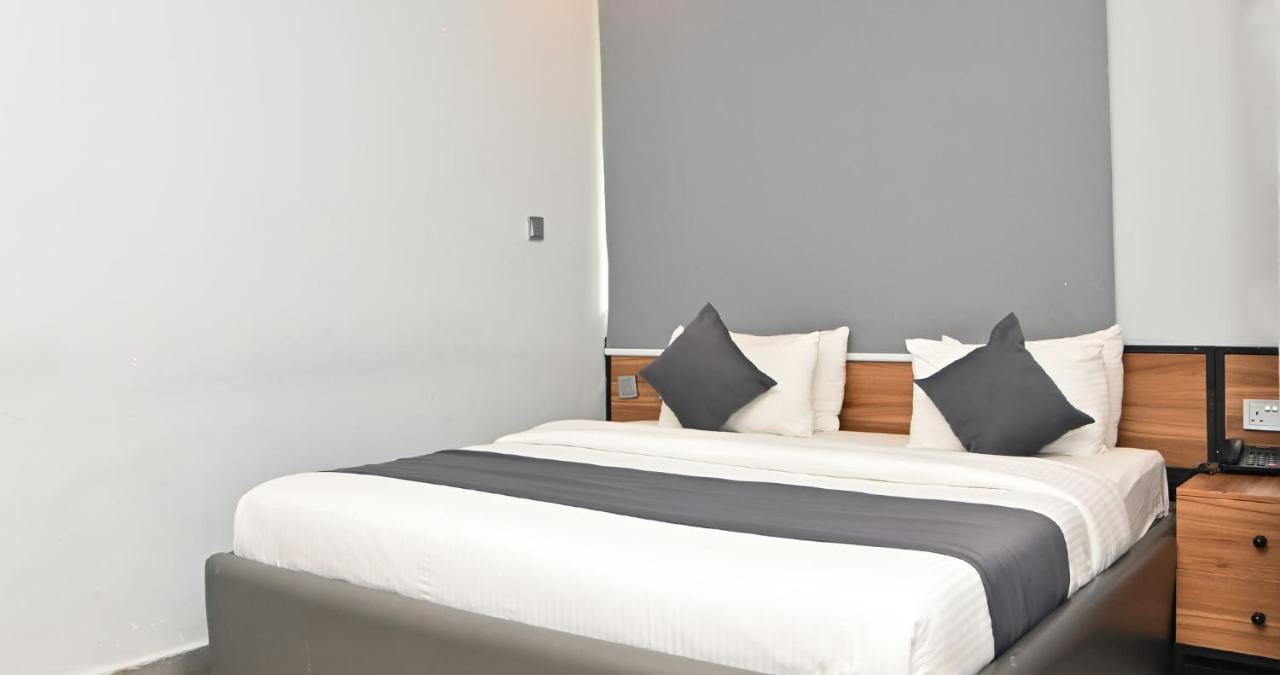 The Blowfish Hotel Lagos Exterior photo