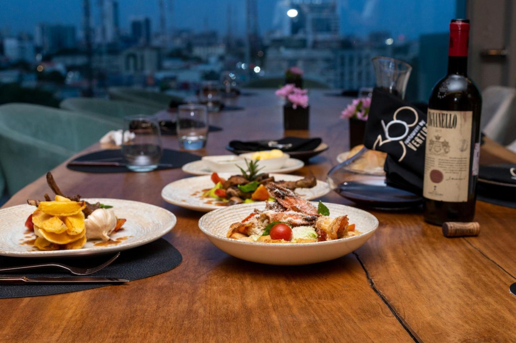 The Blowfish Hotel Lagos Exterior photo
