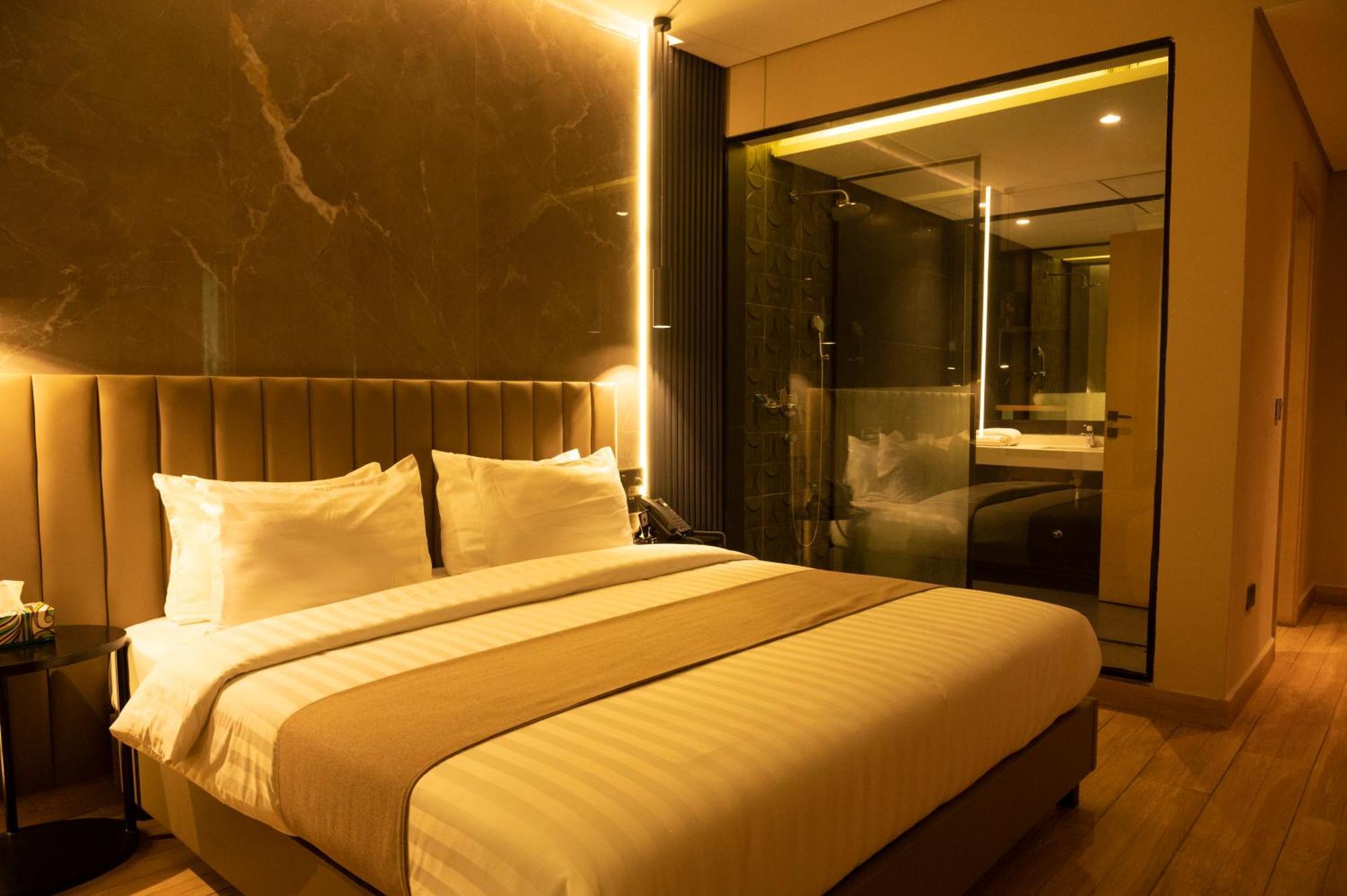 The Blowfish Hotel Lagos Exterior photo